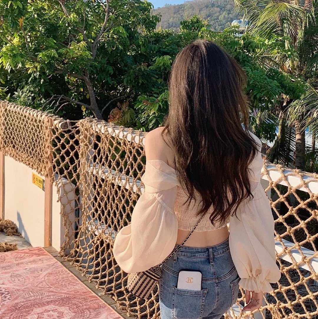 为爱远嫁终成空